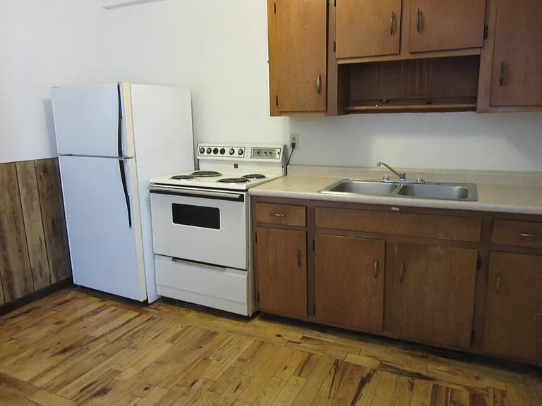 970 Washington Ave #A — Photo 6