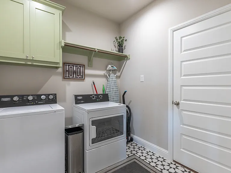 4302 Ranger Rd — Photo 35