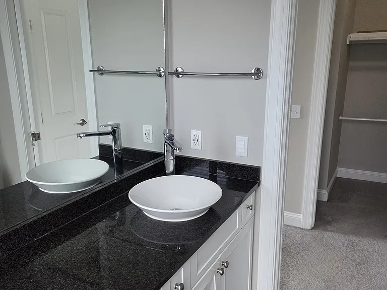 302 Lorch St #201 — Photo 8