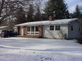 611 Sawyer St, East Tawas, MI 48730