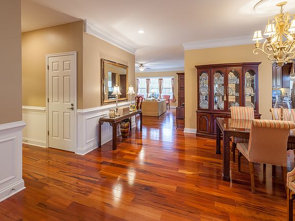 Entry foyerw/Koa wood floors