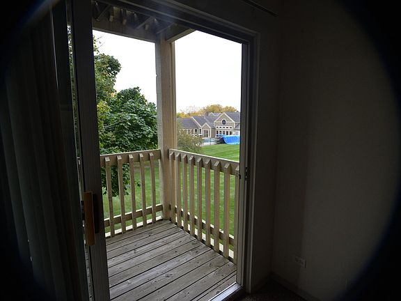 5th image of 124 Glengarry Dr Floor 2