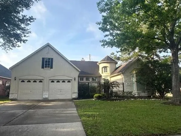 10131 Crescent Bluff Ln, Houston, TX 77070