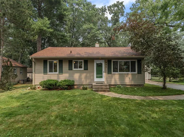 805 Indian Trail Blvd, Traverse City, MI 49686
