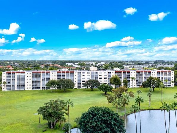 3951 Via Poinciana Way APT 114