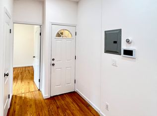98 Huron St #2B, Brooklyn, NY 11222