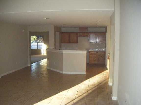 5th image of 2085 Pasado Ave