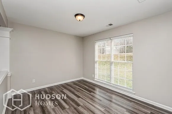 1404 Sagestone Ct — Photo 7