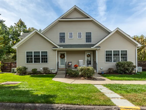 7 Reggie Way #B, East Windsor, CT 06016