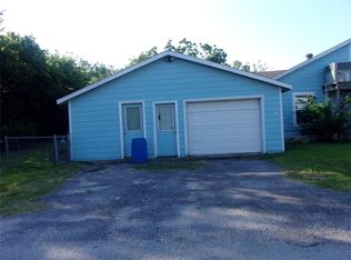 4503 7th St, Bacliff, TX 77518