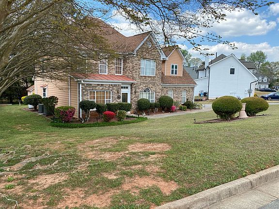 3rd image of 4268 Wyndham Park Cir