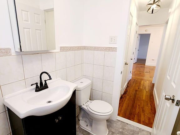 4th image of 1117 Stratford Ave #3