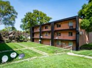 3110 State St #11, Omaha, NE 68112