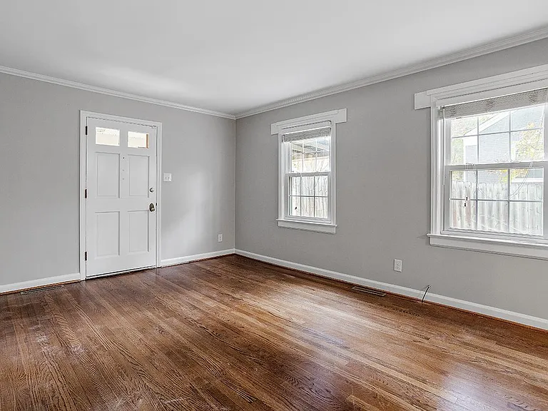 2111 Tudor Pl — Photo 23