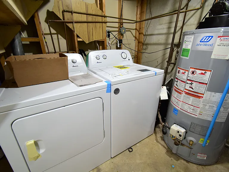 19 A College Cres #BASEMENT — Photo 24