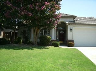 506 Lewisham St, Bakersfield, CA 93311