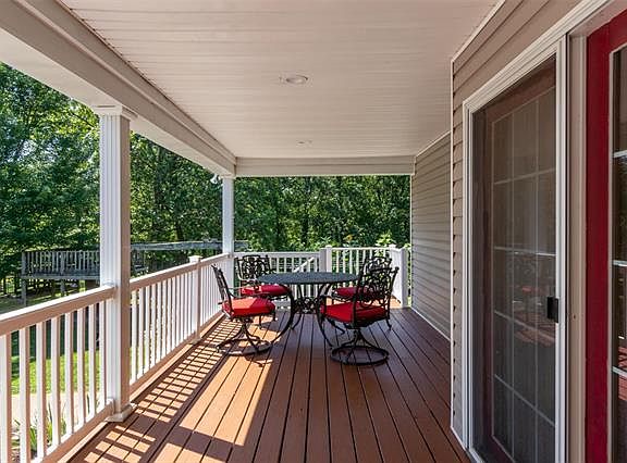 2nd image of 130 Andor Ln