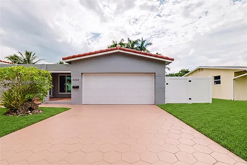 5261 SW 89th Ave #1 Photo 1 5261 SW 89th Ave #1 Photo 1