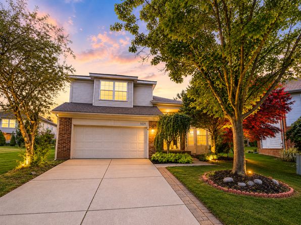 3235 Lynhurst Ct