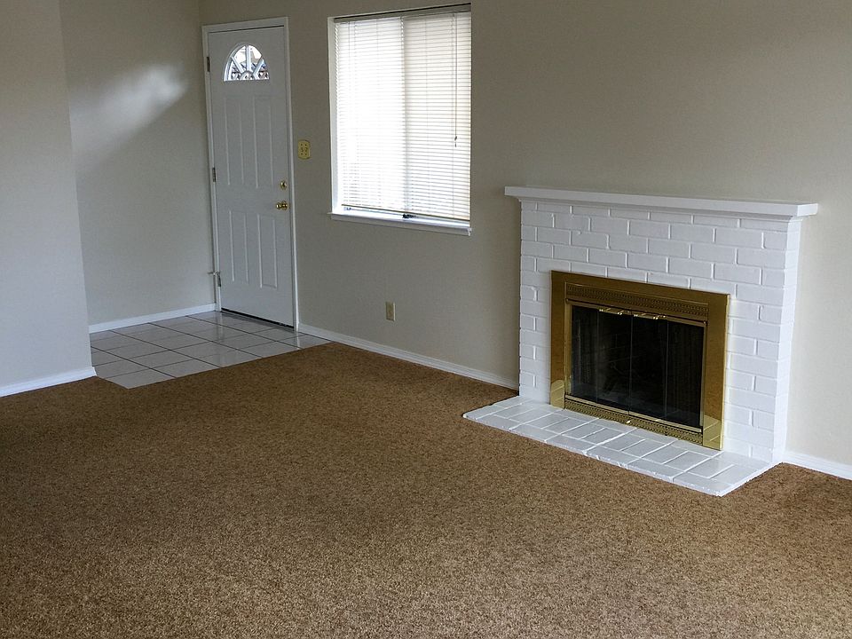 2nd image of 305 Penn Way