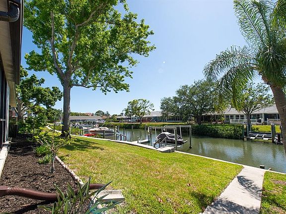 3rd image of 9476 Tradewinds Ave #9476