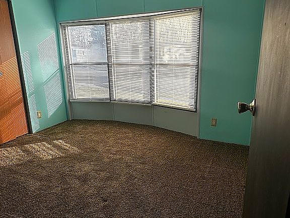 5th image of 108 E Suffolk Ct #108