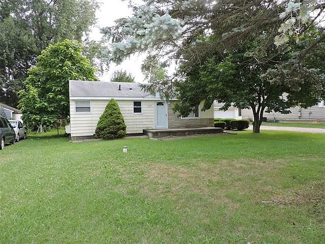 1st image of 6126 Surrey Ln