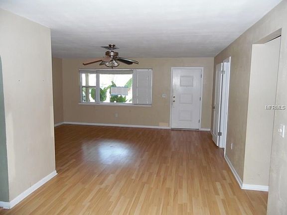 5th image of 1271 Oakbrook Dr