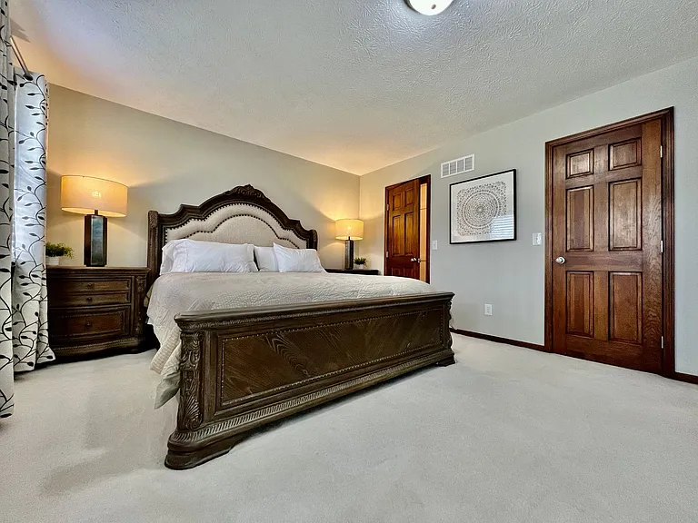 7033 Willowood Dr — Photo 16