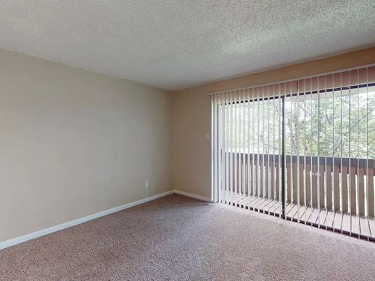 Tower Park Apartments — Photo 27