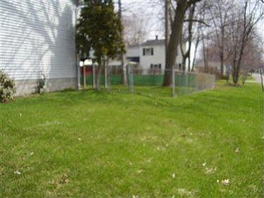 3rd image of 2249 Penny Ln