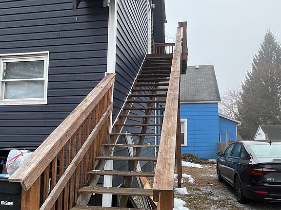 4th image of 375 McGowan St #2