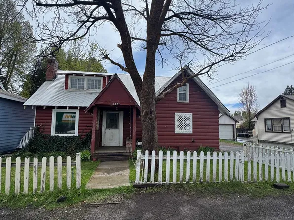 225 Lassen St, Chester, CA 96020