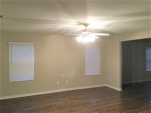 2nd image of 15704 Lakepoint Forest Dr