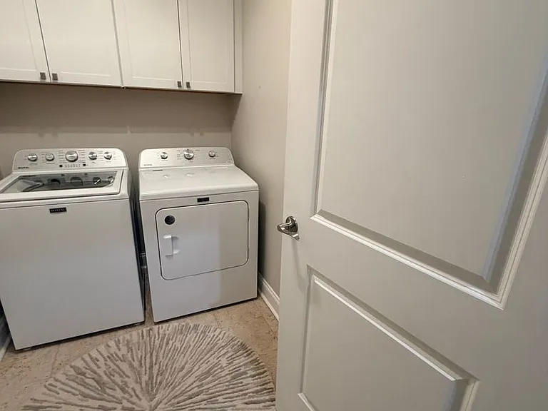 300 Grandview Ct #323 — Photo 26
