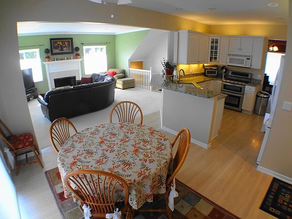5th image of 2375 Cloverlawn Ave