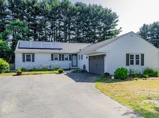 860 Somers Rd, East Longmeadow, MA 01028