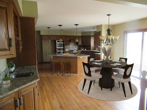 4th image of 2905 Royal Fox Dr