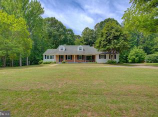 8406 Cedar Ln, King George, VA 22485