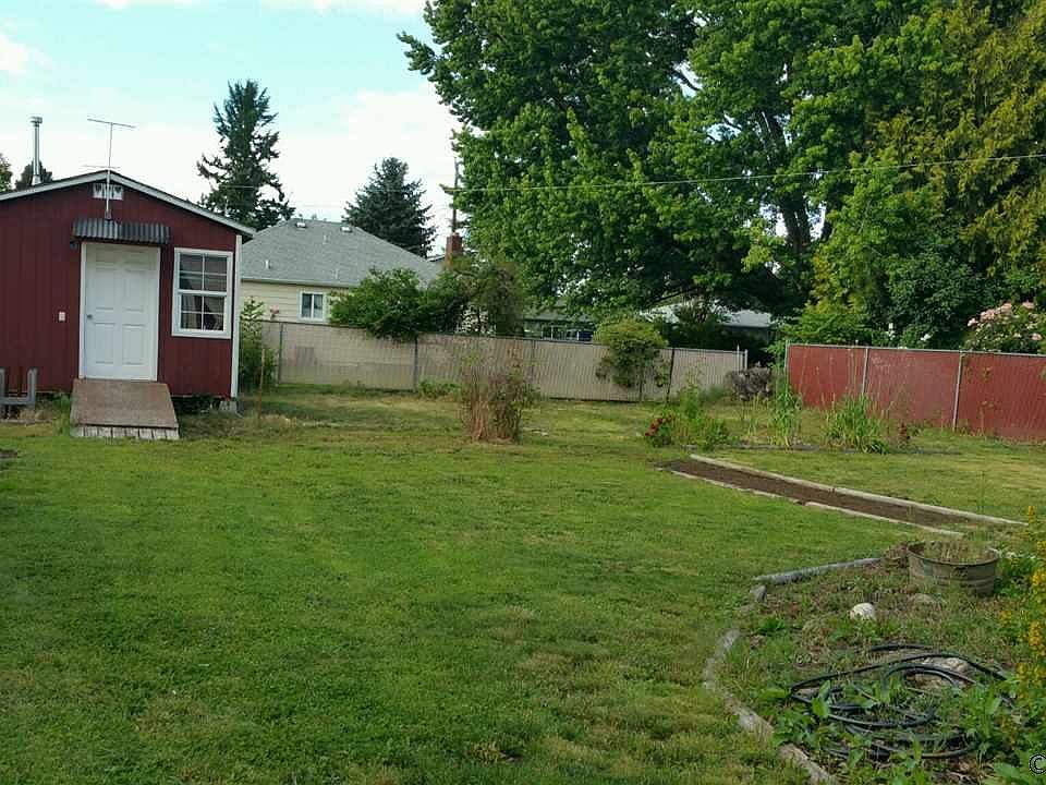 2nd image of 847 Dearborn Ave NE