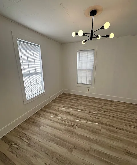 230 Adams St — Photo 5