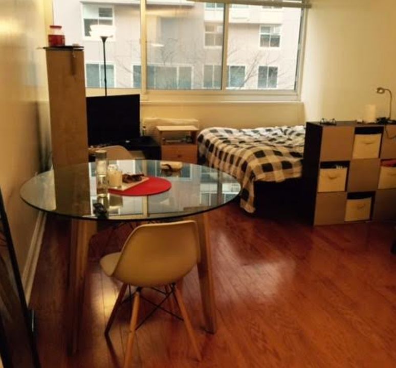 1st image of 546 Main St APT 427