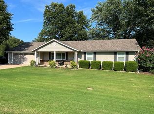 2524 Rolling Green Dr, Independence, KS 67301