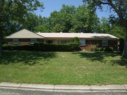 1st image of 25 Benzell Dr