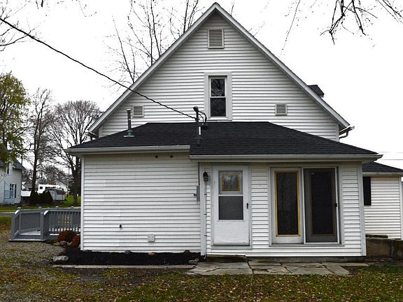 4th image of 112 Pearl St