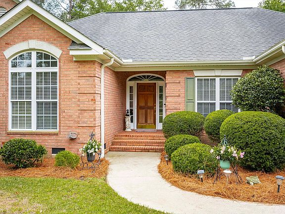 2nd image of 113 Sweetbay Dr