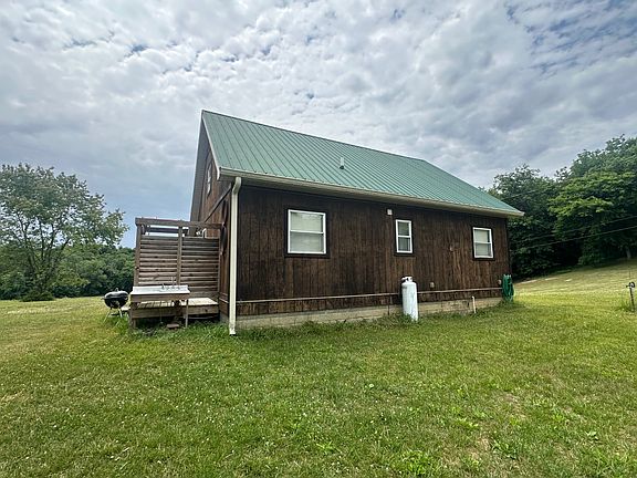 5th image of 275 Steep Hollow Rd