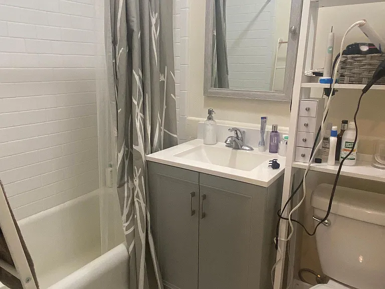 70 Washington St #9 — Photo 9