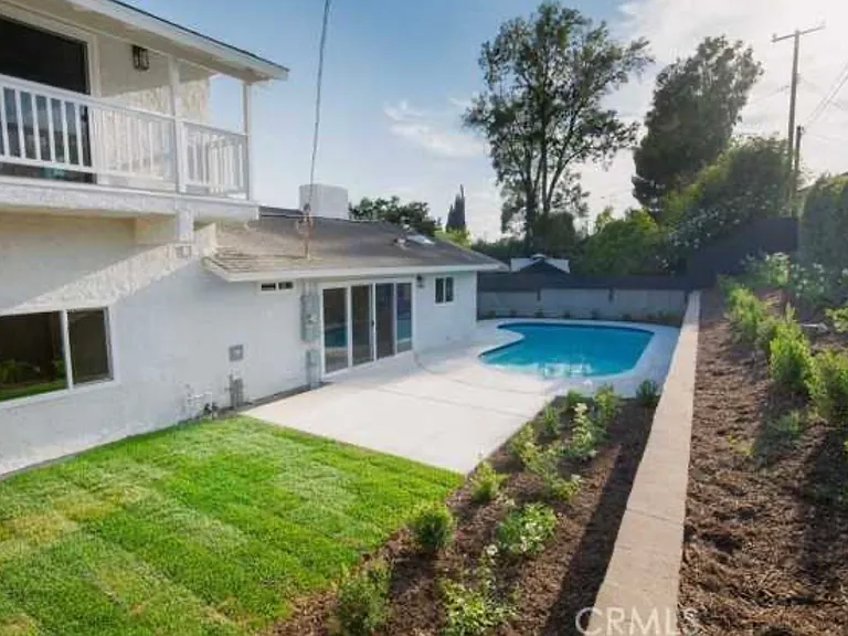 15151 Badlona Dr #1 — Photo 3