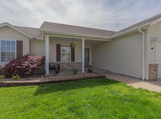 150 Fieldstone Dr, Troy, MO 63379